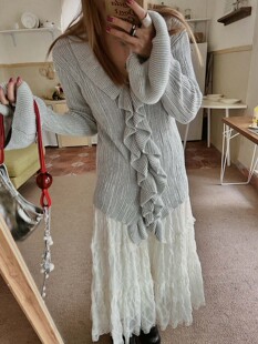 MOERSHOP 波多黎浪漫“法式美颜”银丝特种纱木耳开衫长袖打底衫