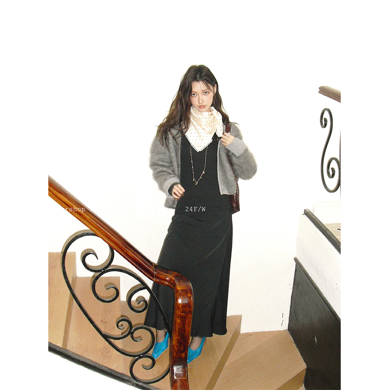 MOERSHOP 静奢格调 奢华黑色缎面半身裙女冬季新款气质a字长裙子