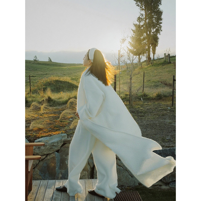 MOERSHOP 家居系列 同频的礼物 厚实珊瑚绒白色浴袍七件套