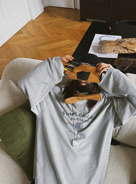 MOERSHOP  Peace&love  宽松手绘“和平与爱高领磨毛T恤