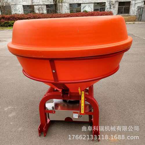KR-600撒肥机 小麦玉米春季追肥机 小四轮轴传动后置撒化肥机科瑞