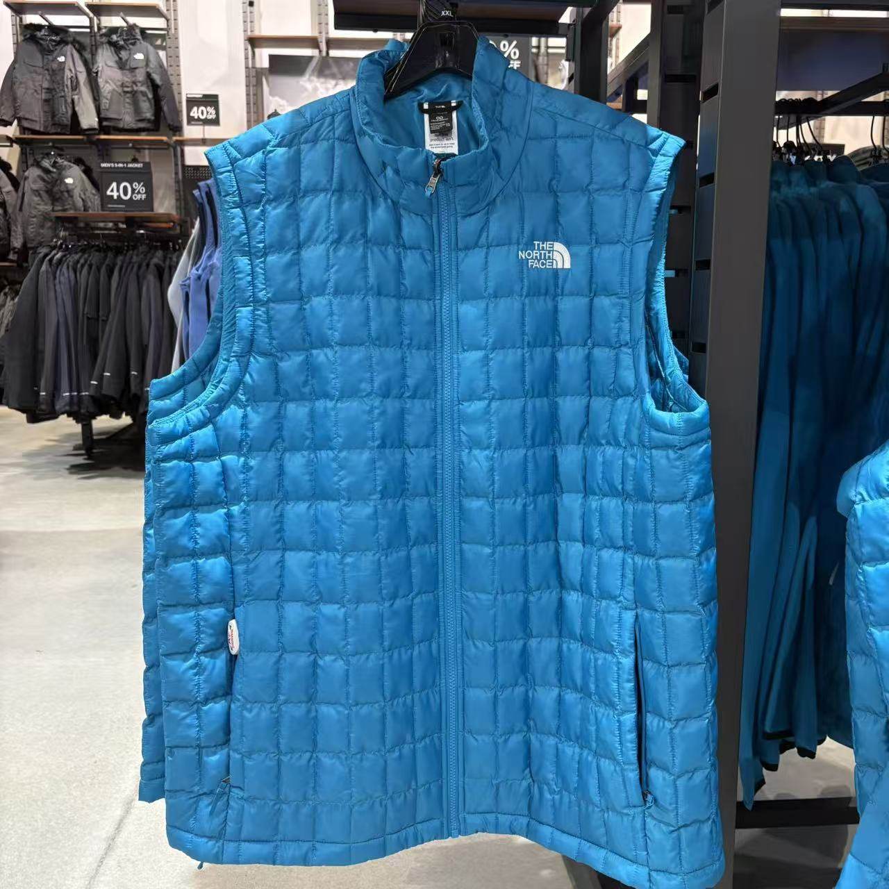 美国代购 北面男士聚热球立领防风保暖马甲180美金