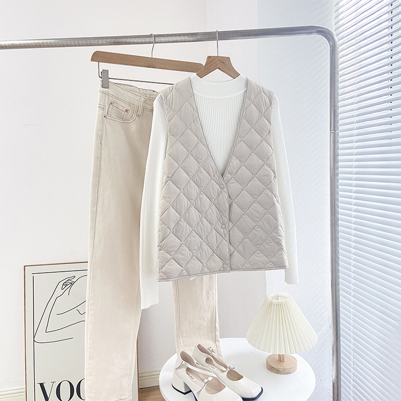 轻薄款羽绒服马甲女打底叠穿V领背心内搭呢大衣2025新款内胆大码