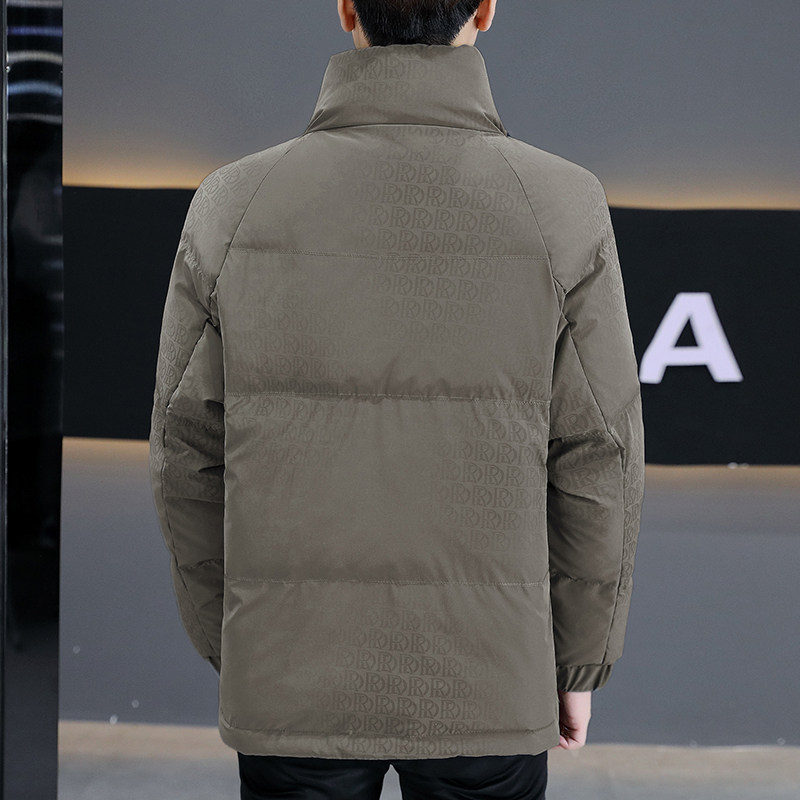남성 다운 재킷 겨울 2024 새로운 스탠드 칼라 방한 재킷 유행 브랜드 패셔너블하고 잘생긴 두꺼운 겨울 코트 짧은 스타일