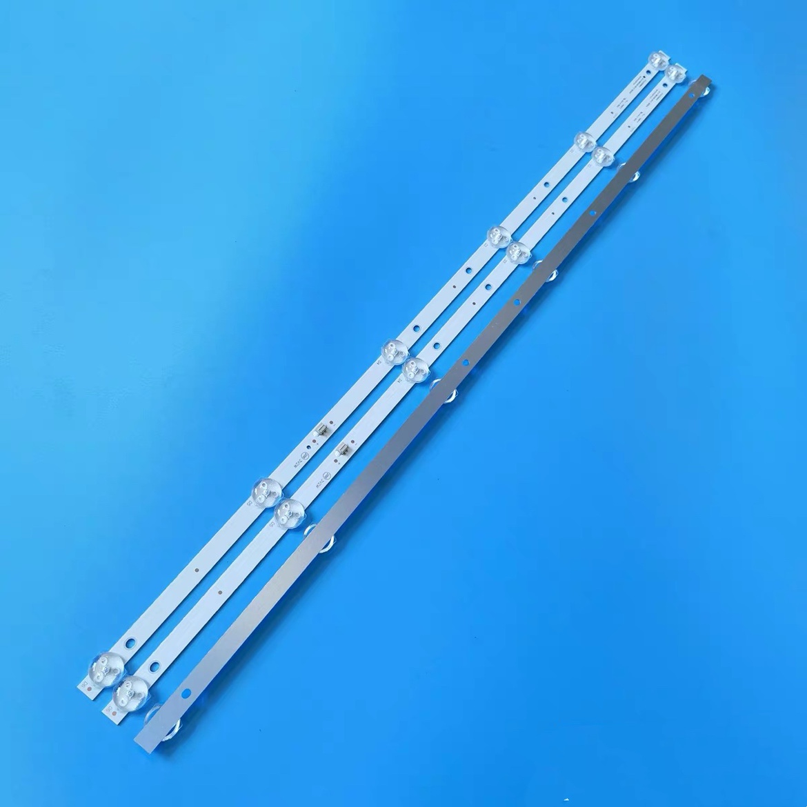 韩龙H3260A电视灯条JS-D-WB32H8-061CC 57.03.32H8003 6灯3条LED