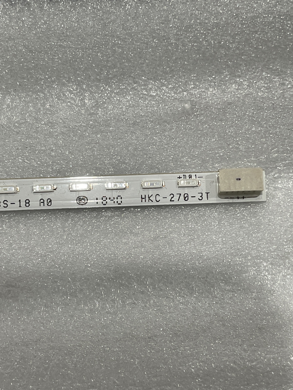 27寸HKC-270-3T M27P1Q RF-AE270C14-1108S-18 MV270QHB-N10 8p8