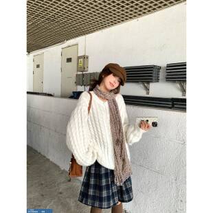 日系奶呼呼软糯麻花圆领毛衣外套女冬季宽松慵懒风灯笼袖针织开衫