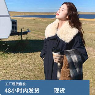 羊羔毛翻领藏青色派克羽绒服女冬超火好看高级感加绒加厚工装外套