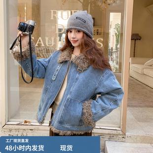 港风复古羊羔毛拼接牛仔羽绒服女2025冬季酷飒风时髦洋派加厚外套