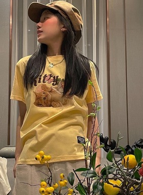 晚睡/鲜花与猫咪黄色夏季圆领可爱猫猫印花短袖男女小众insT恤女