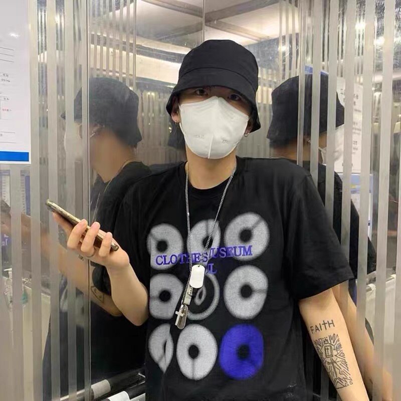 晚睡/九盘碟片情侣夏季圆领黑色短袖女百搭小众设计款韩系T恤纯棉