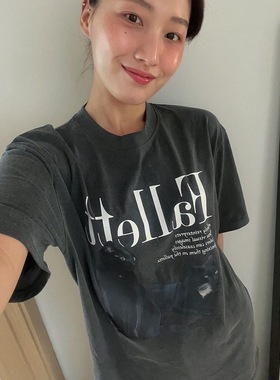 晚睡/特别的烟灰色百搭显白圆领夏季短袖韩系黑猫数码情侣款T恤女