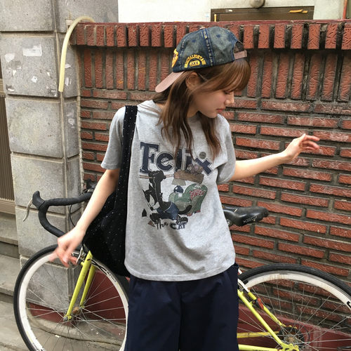 卡通猫咪印花圆领纯棉显瘦T恤