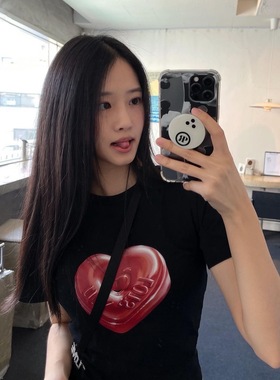 晚睡/爱心女友甜美夏季黑色短款百搭露脐显瘦T恤辣妹单品小众款夏