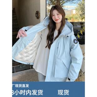 baby蓝连帽冲锋衣羽绒服女2025冬季新款超好看休闲加厚白鸭绒外套