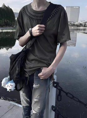 『现货』Undercover Scad期虫洞短袖 锯齿印花 破坏糜烂做旧T恤