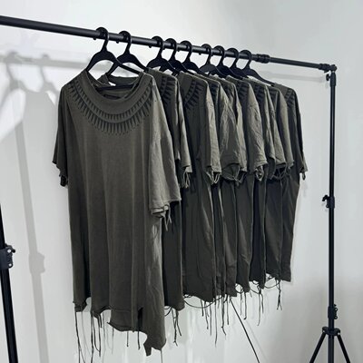 『市面最强』Undercover Scad期虫洞短袖 锯齿印花 破坏糜烂Tee