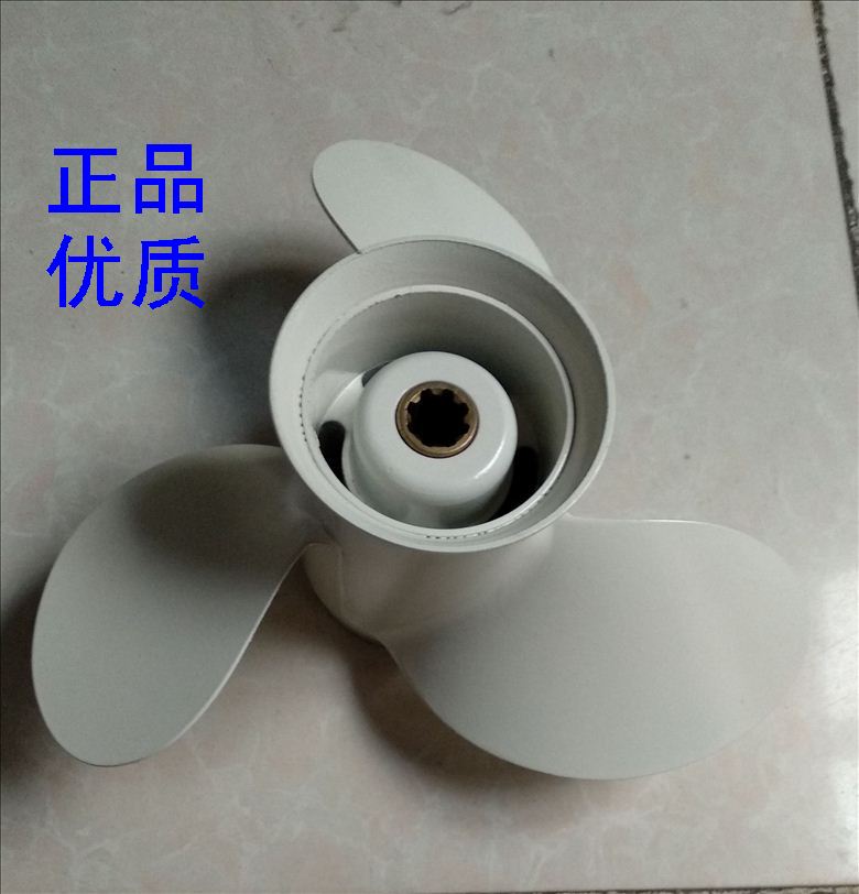海的雅马哈通用螺旋桨船外机图片