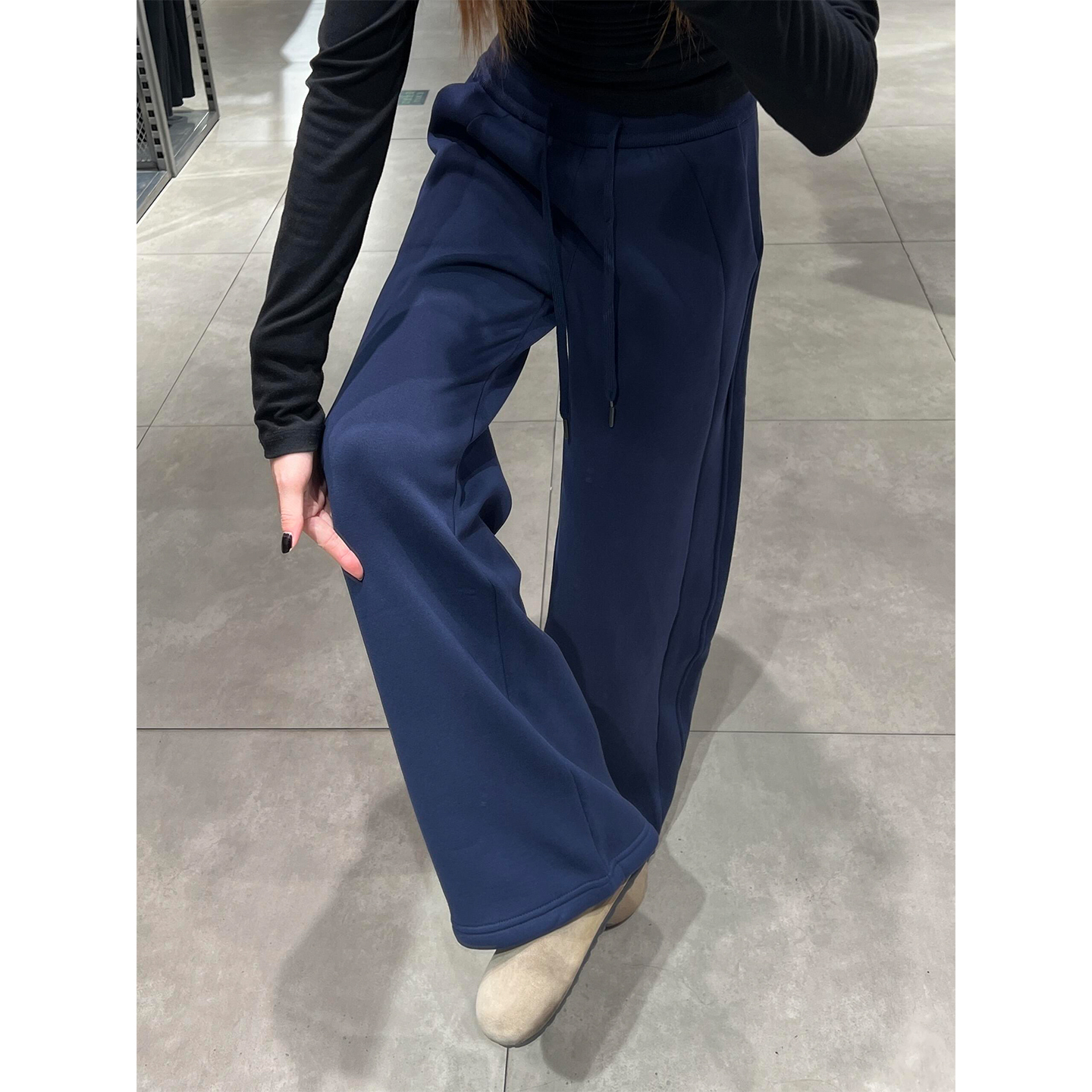 藏青色lulu卫裤女秋季2025新款高腰显瘦休闲直筒宽松垂感运动裤子