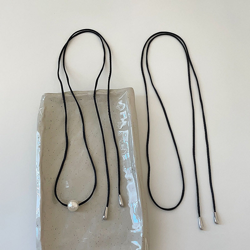韩国小众黑色线绳珍珠吊坠长款项链女简约高级时尚百搭颈链锁骨链