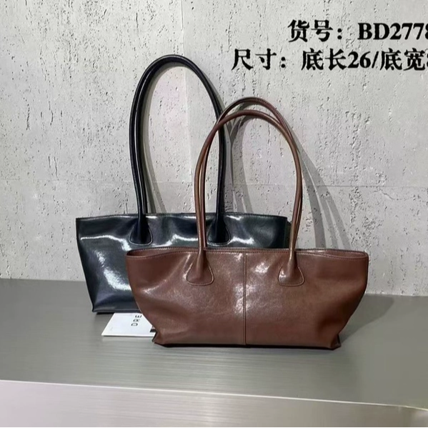 头层牛皮新款女包时尚百搭单肩包大包手提腋下包水桶包法棍包2778