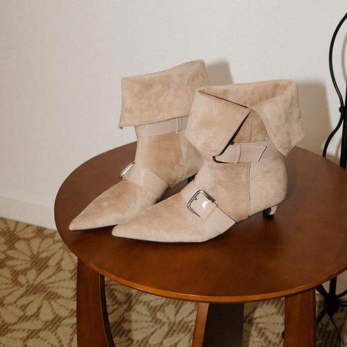 梨小七~新款小猫跟时尚小众西部靴女两穿折翻皮带扣气质短靴秋冬