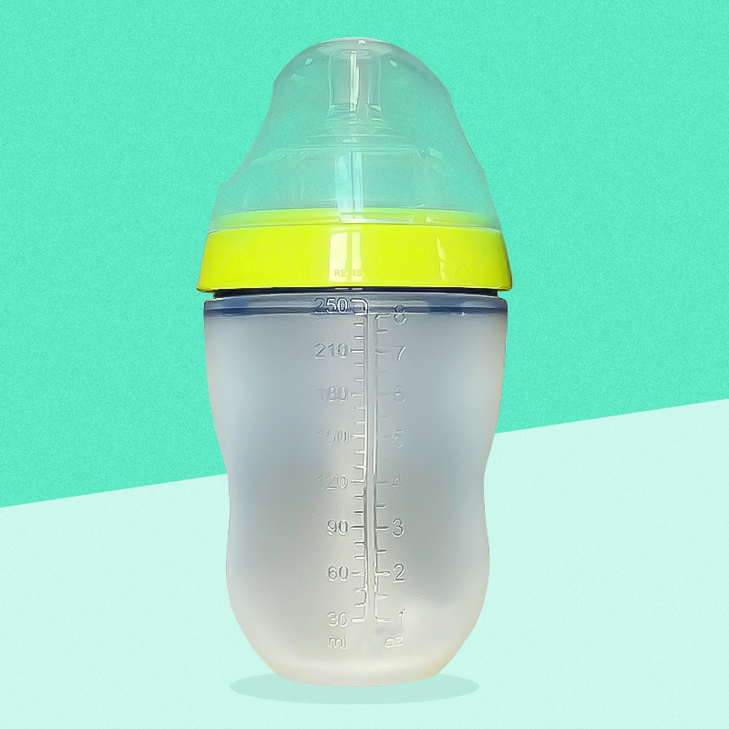 宝宝套装新生儿防摔硅胶奶瓶