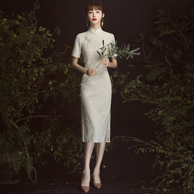 蕾丝旗袍改良中国风修身优雅中长款白色复古连衣裙少女日常年轻款