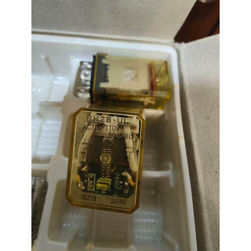 和泉IDEC继电器，RH2B-UL