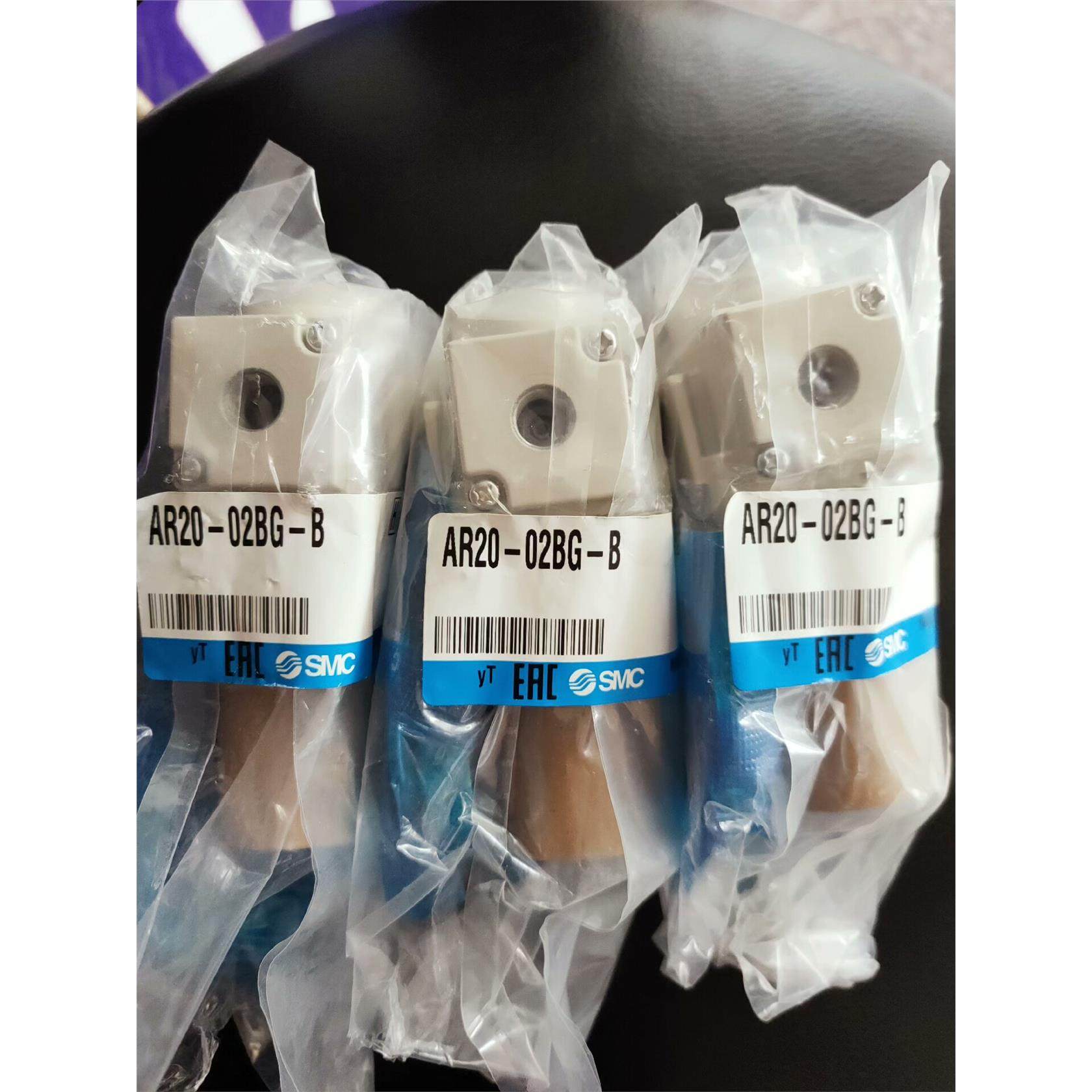 工程剩余，SMC调压阀AR20-02B-B不带压力表，原装正