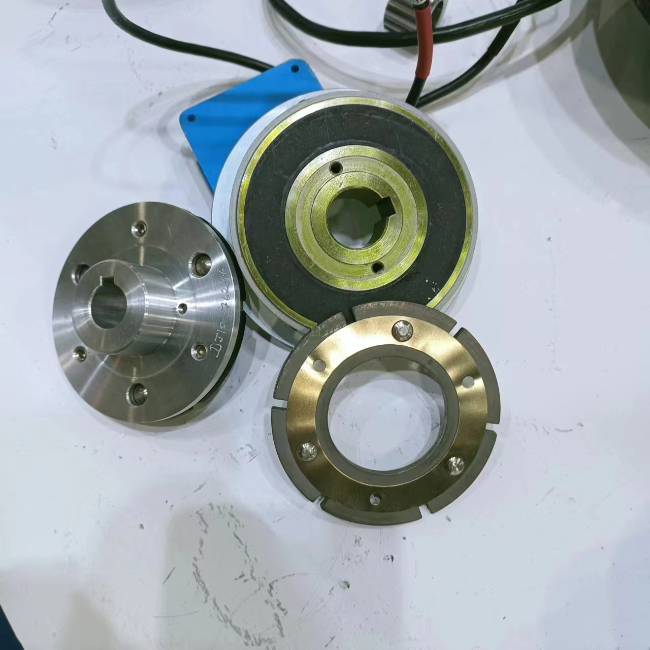 14.105.10.10内轴承电磁离合器14.105.10.3.0单片电磁离合刹车器