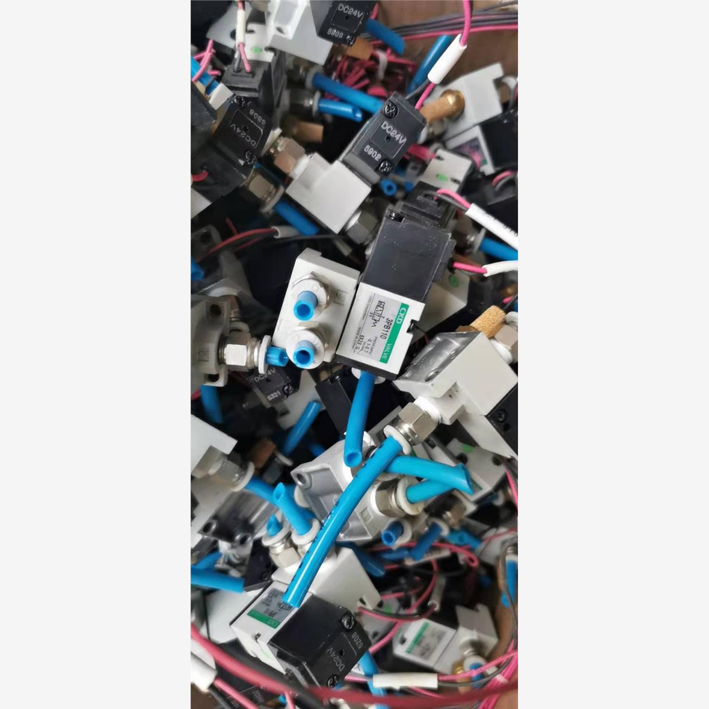日本进口CKD电磁阀3PB110大量现货，成色漂亮 东西很好