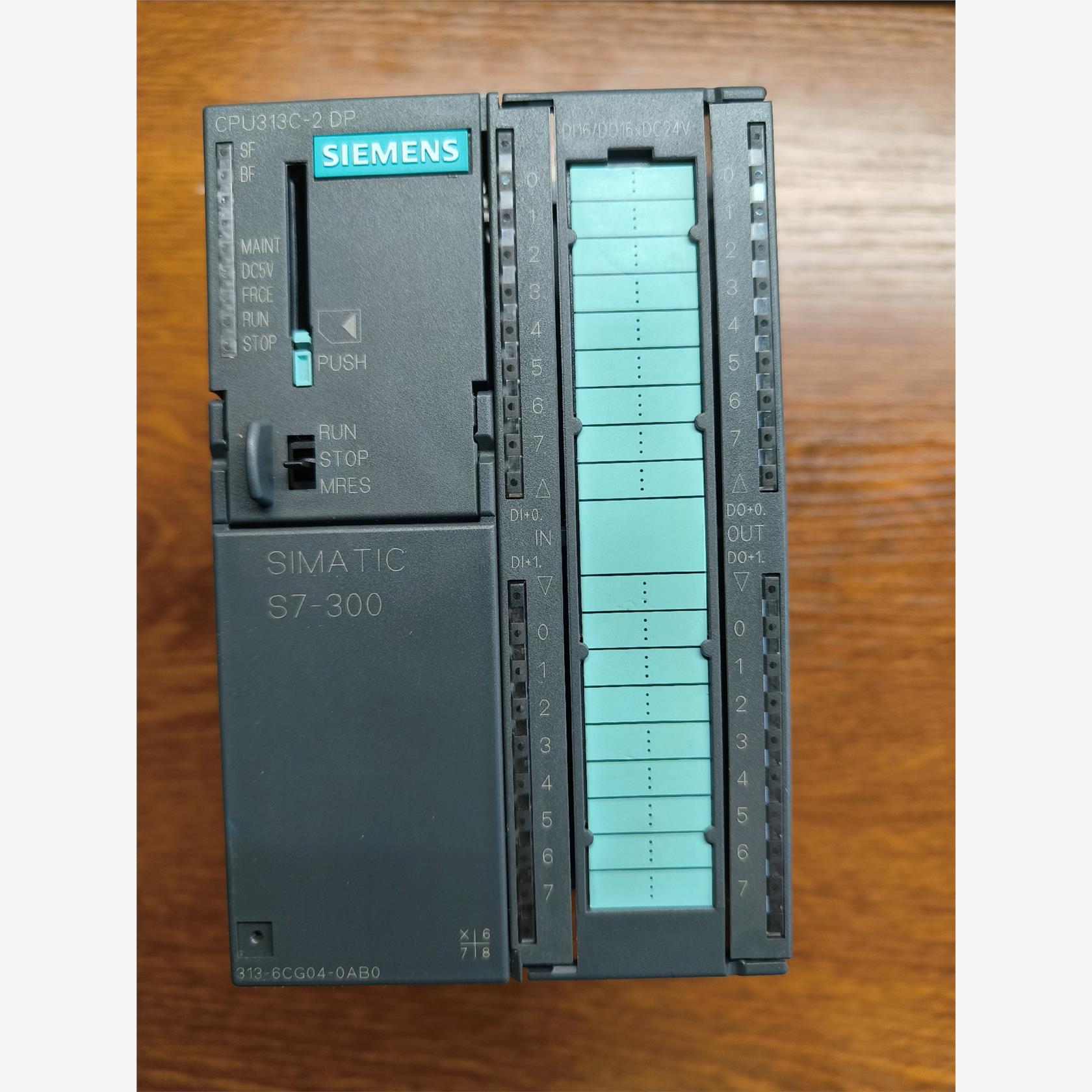 西门子6ES7   313-6CG04-0AB0 ，年份新，议价