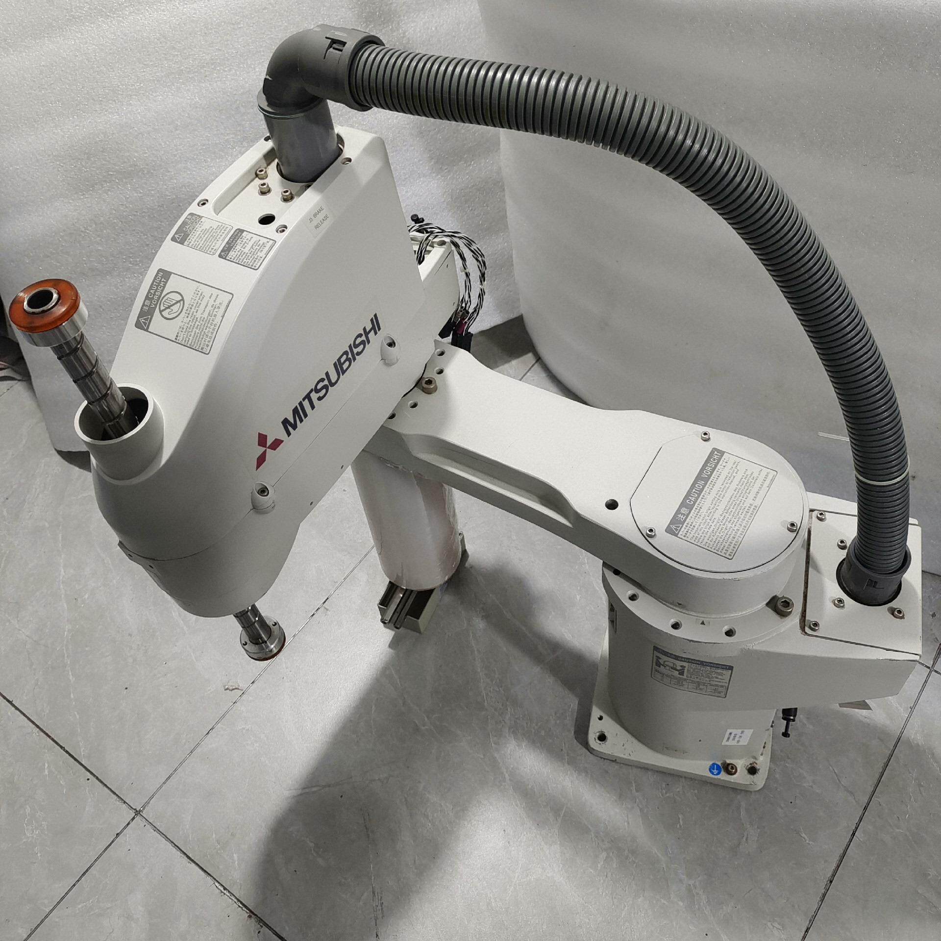 三菱RH-6SDH5520-S15四轴机械手运转顺畅，库存现货拆议价