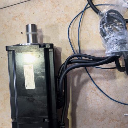 议价雷赛伺服电机 ACM8008L2G-60-B750W2可维修