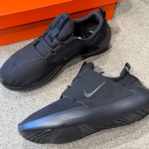 耐克男网面透气轻便软底跑步鞋