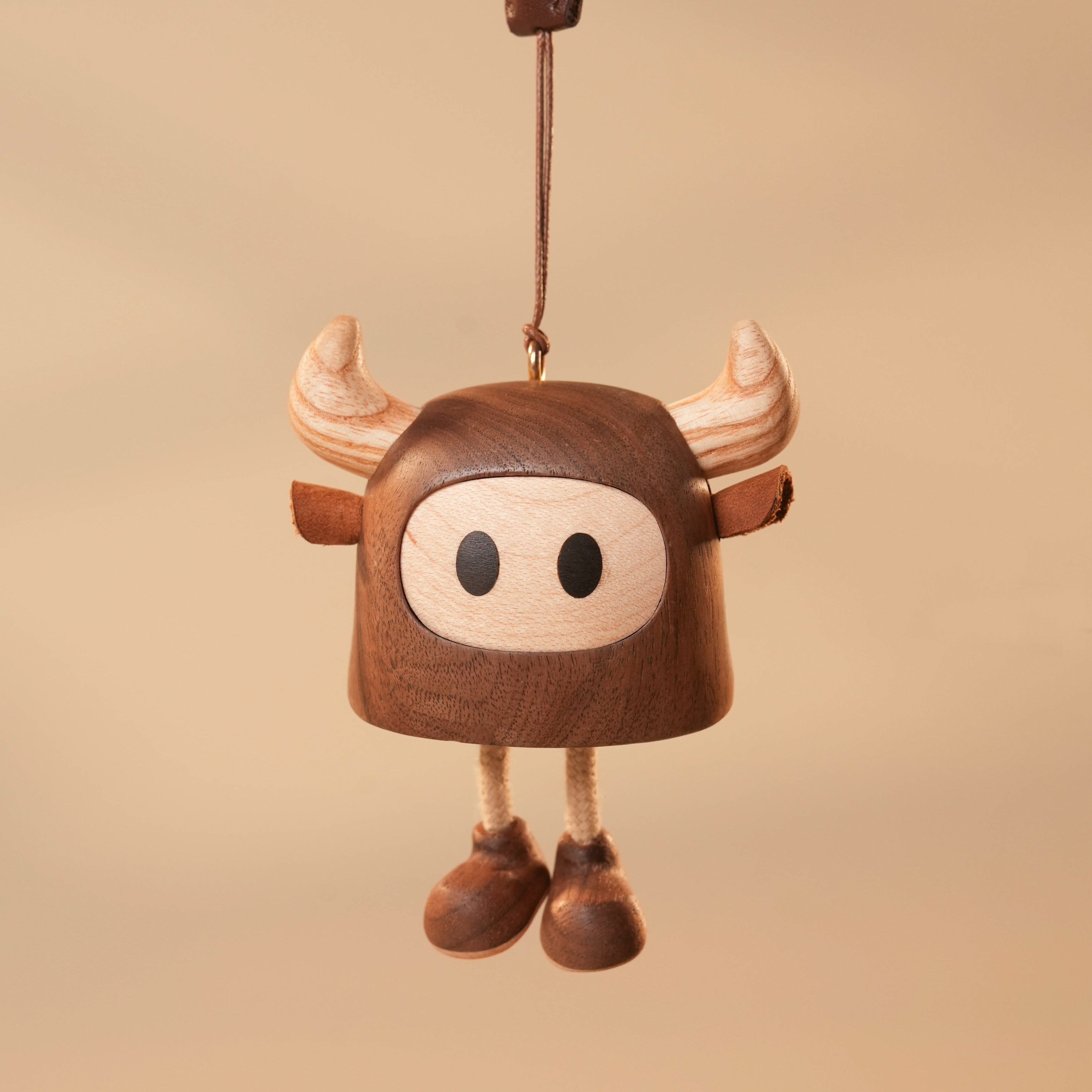 原创设计实木十二生肖小牛挂件可爱治愈礼品原上城创意桌面摆件