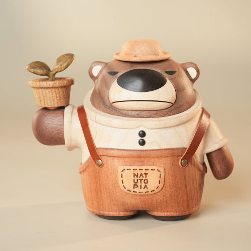 实木创意家居摆件园丁熊巴巴造型原上城高级可爱治愈系工艺品礼物