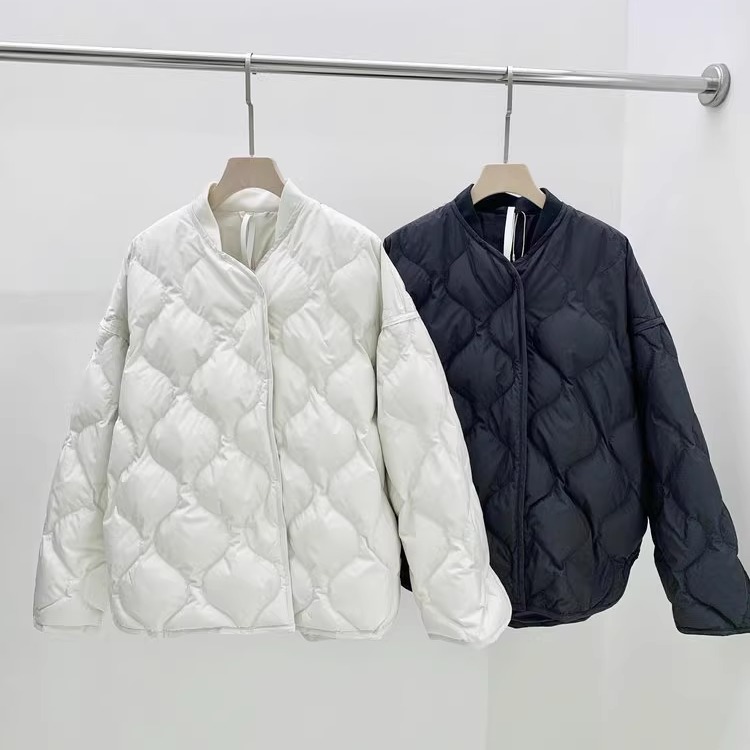 宽松休闲白鸭绒棒球绗线羽绒服