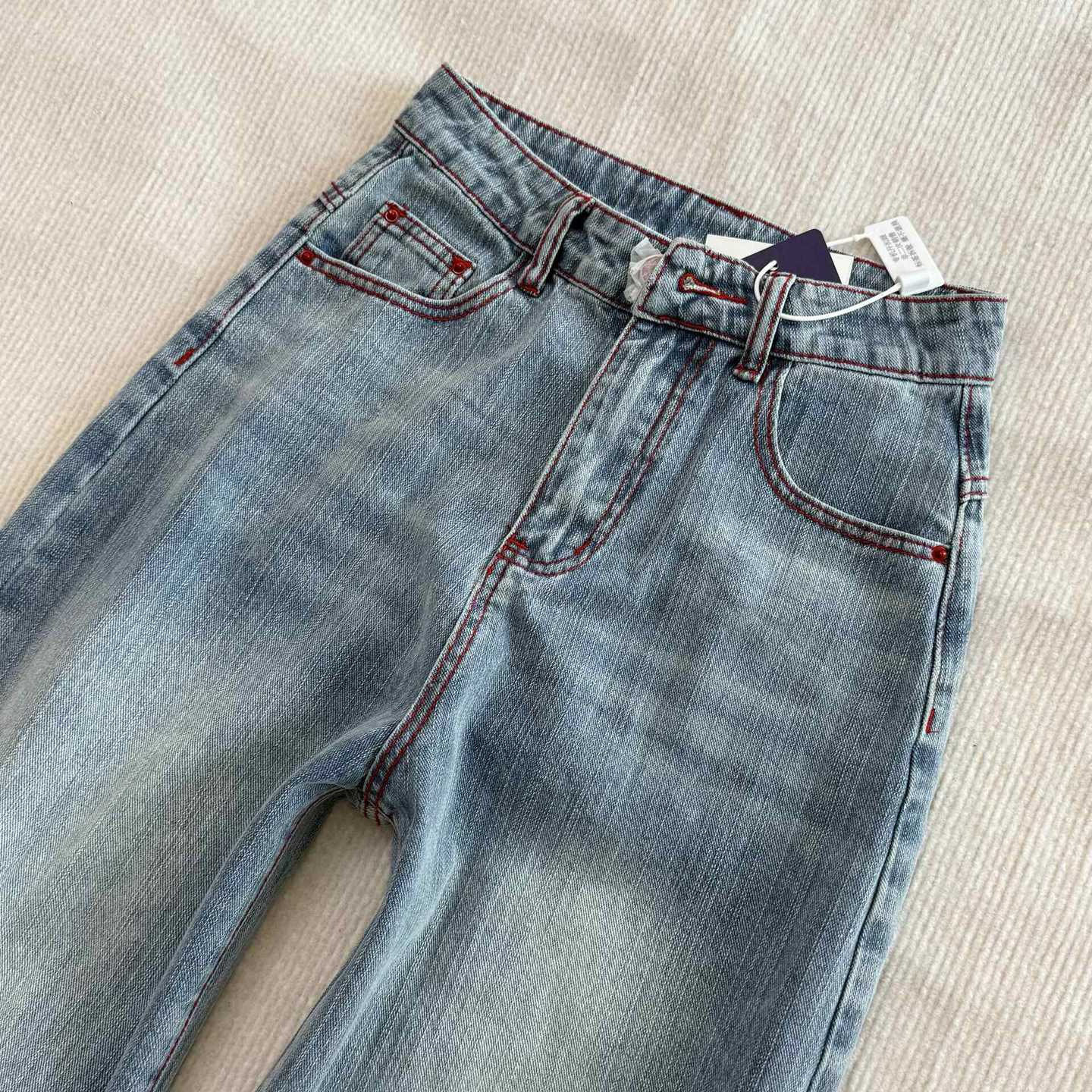 肌理感刺绣宽松阔腿牛仔裤女秋季新款浅蓝色高腰显瘦垂感拖地裤子