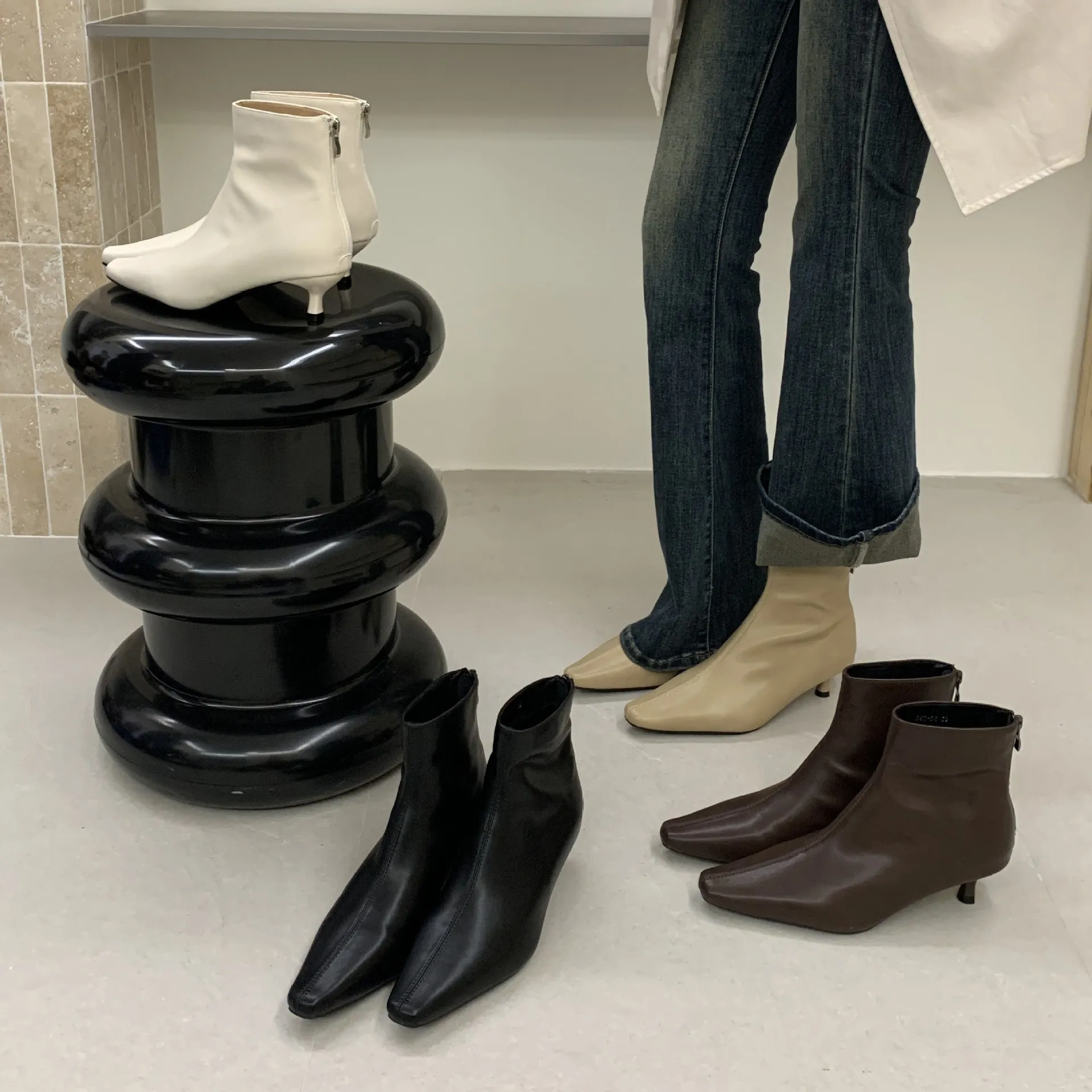 2025秋季新款气质瘦瘦短靴春秋单靴方头法式小众设计感高跟短靴女