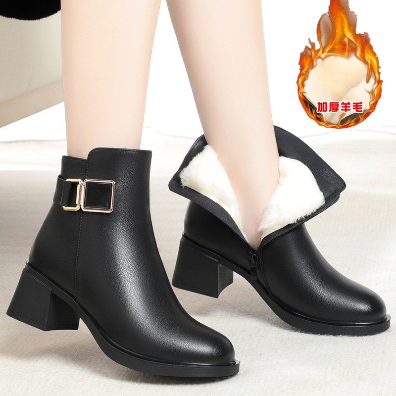 新款真皮短靴女粗跟防滑马丁靴中