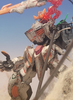 高达模型成品 1：144 HG 高达铁血巴巴托斯狼王形态最终战场景