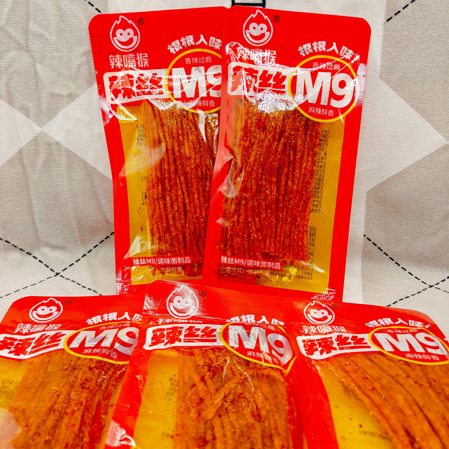辣嘴猴辣丝M9辣条面筋