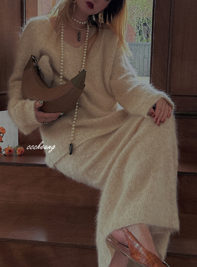 CCCHEUNG 10.09晚8 轻奢极简高级感超长绒羊驼毛V领毛衣半裙套装