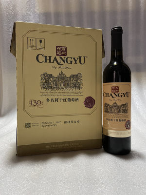 张裕干红葡萄酒金标彩龙