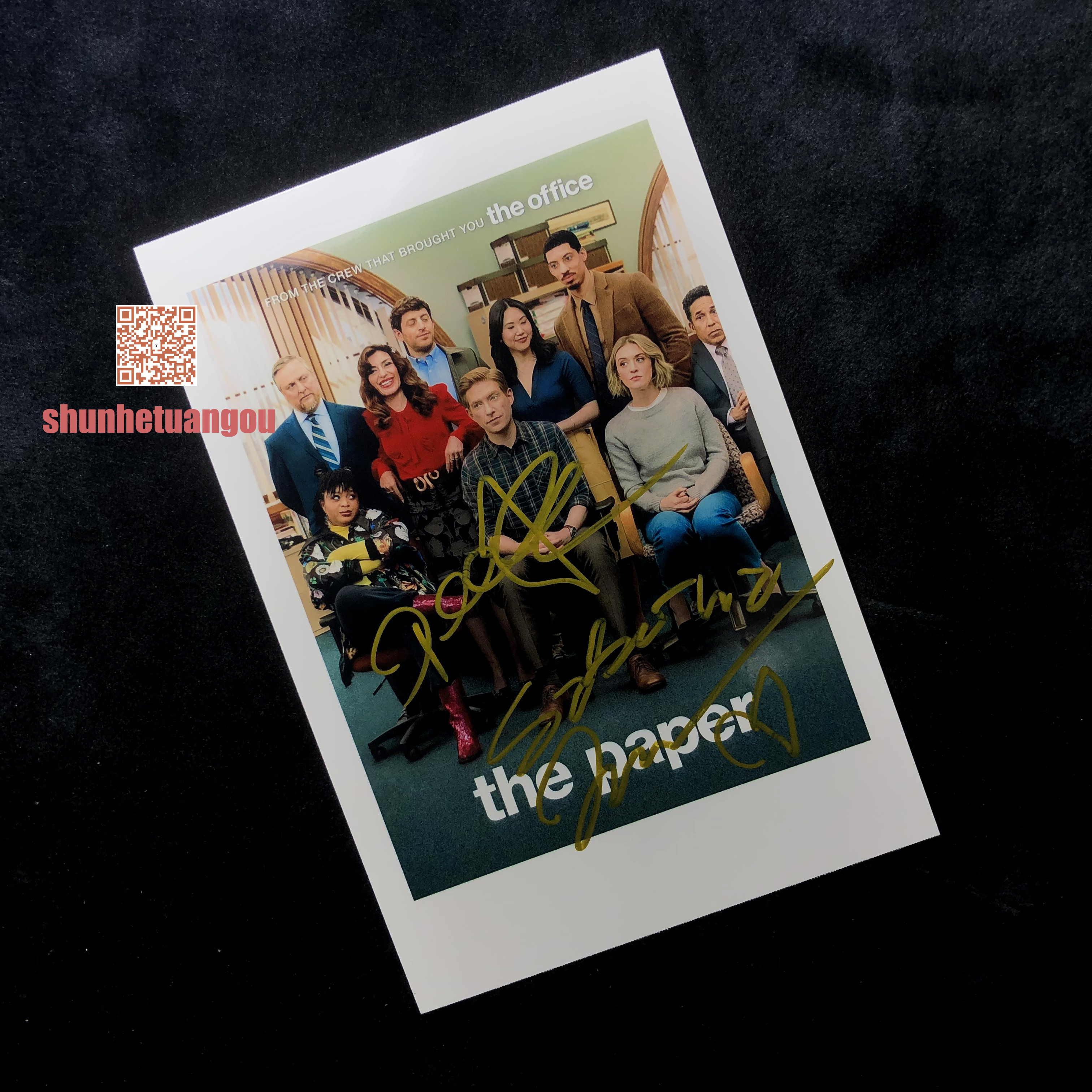 The Paper报社Domhnall Gleeson和Sabrina Impacciatore亲签照