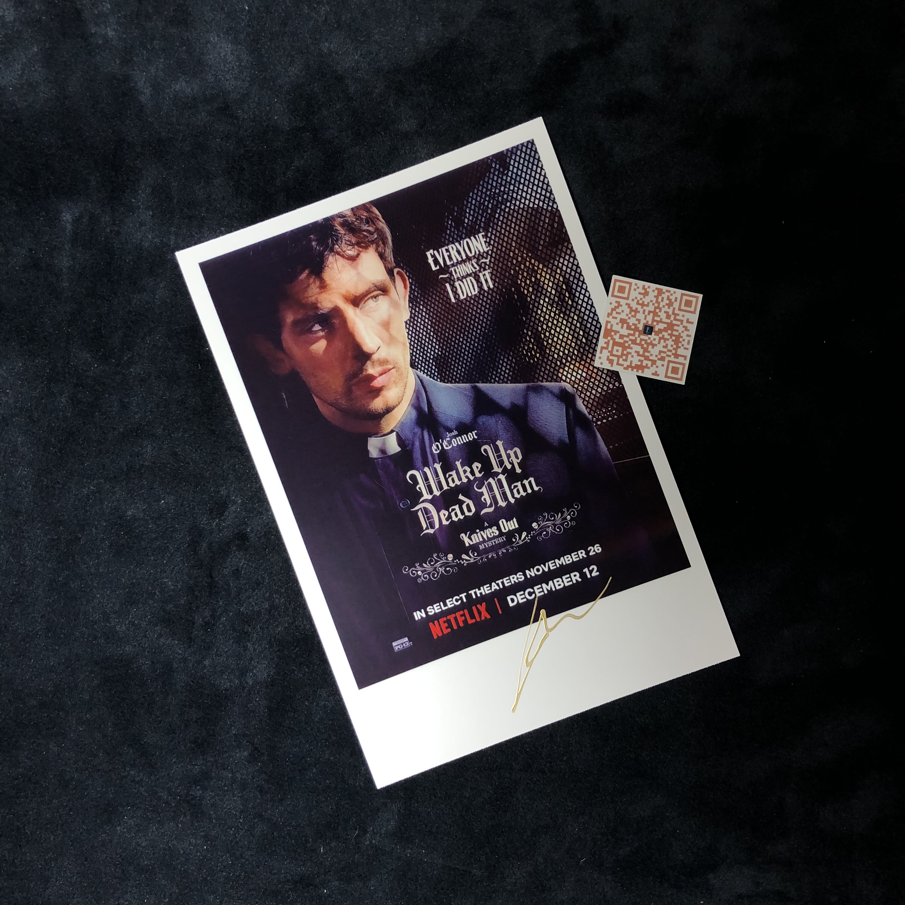 利刃出鞘 3 亡者归来 乔什奥康纳Josh O'Connor亲笔签名照片