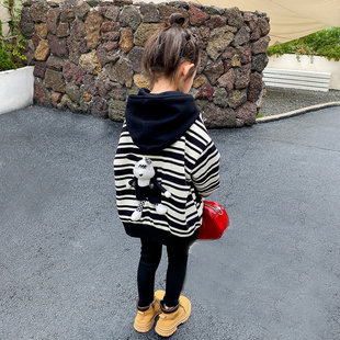 断码清仓高品质女童深秋加厚双层条纹外套卫衣宝宝连帽上衣拉链衫