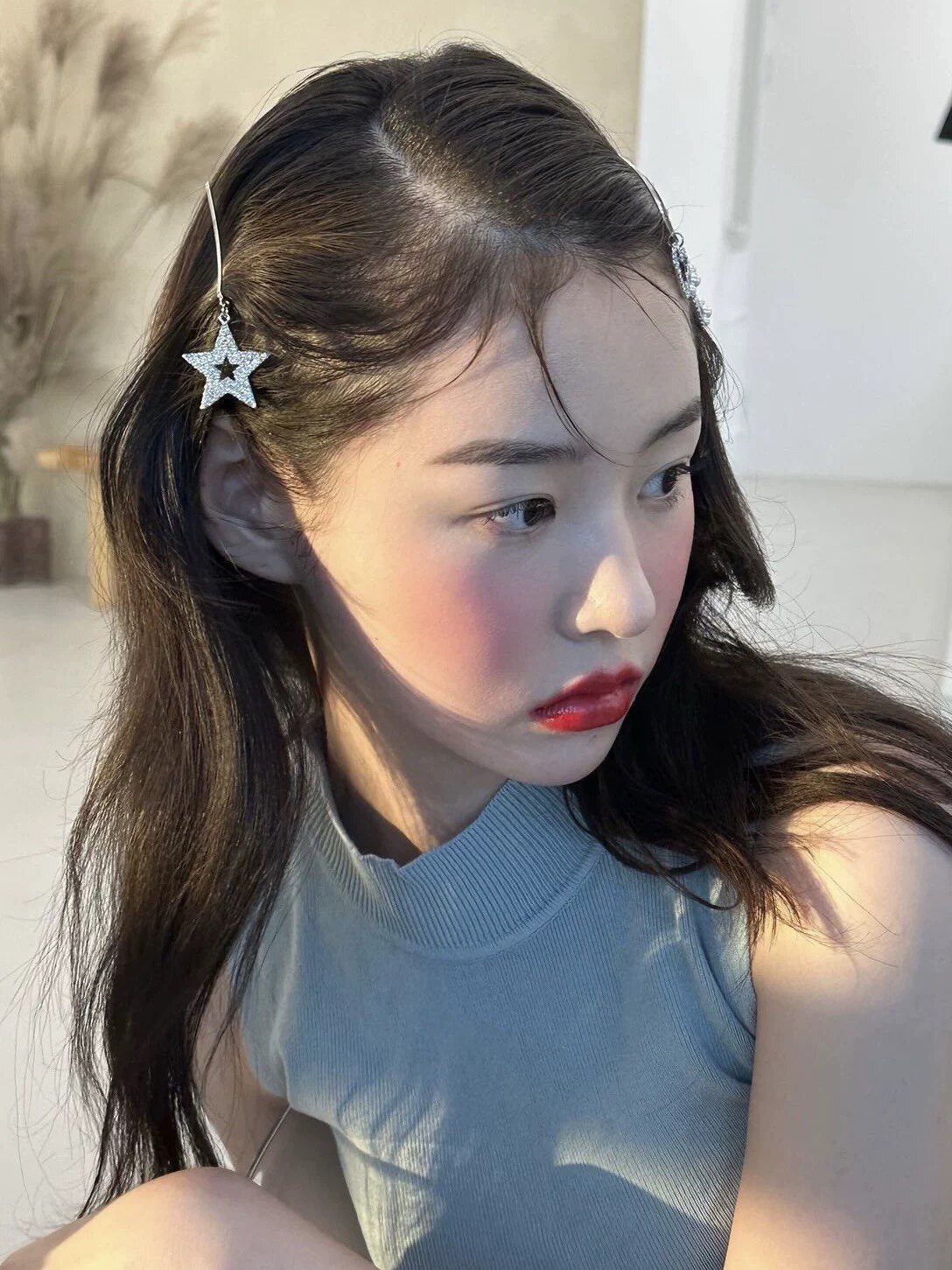 vogueess小众设计款blingbling钻石五角星吊坠发夹一字夹基础边夹